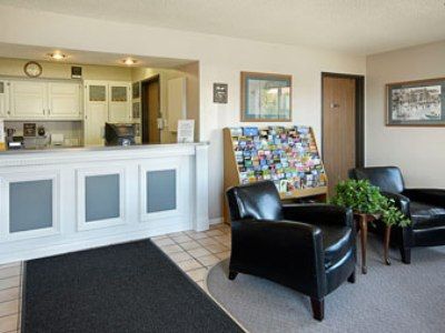 Super 8 By Wyndham Saanichton Victoria Airport Hotel Екстериор снимка