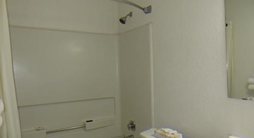 Super 8 By Wyndham Saanichton Victoria Airport Hotel Екстериор снимка